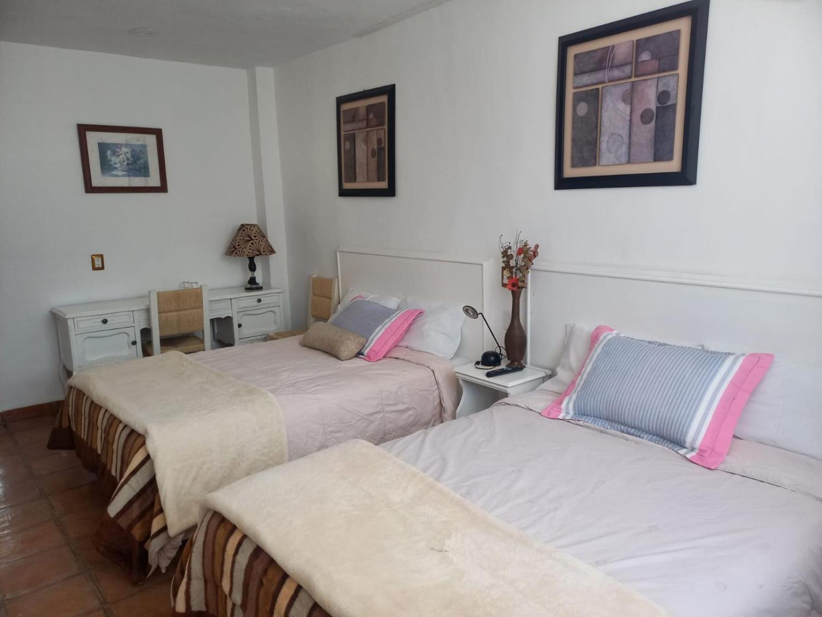 Solache Inn Zitácuaro Szoba fotó